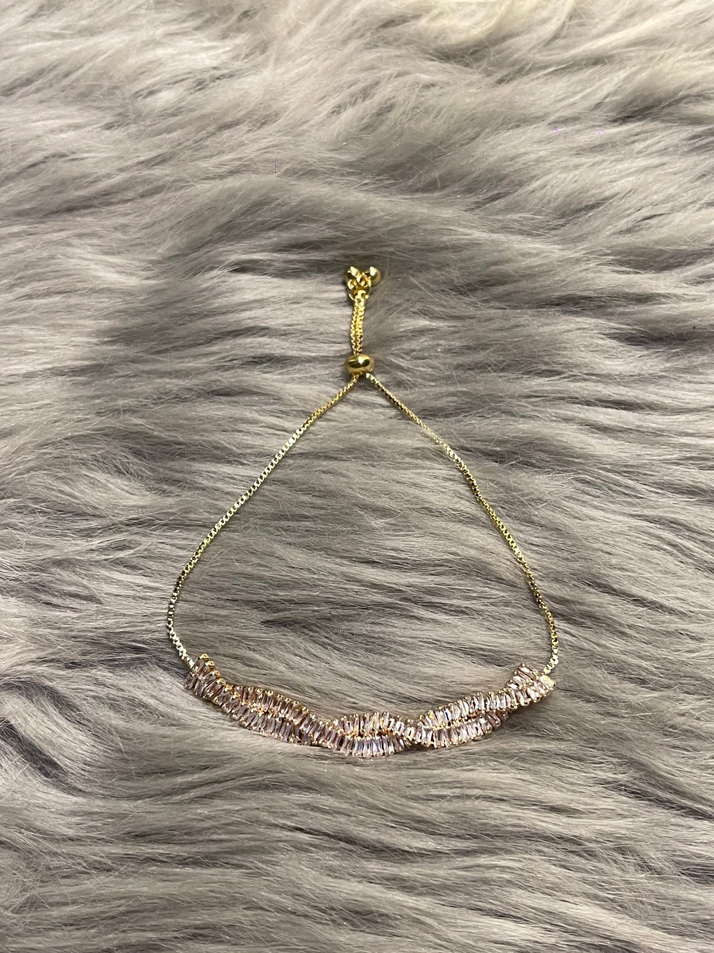 Aria Twisted Zircon Adjustable Bracelet