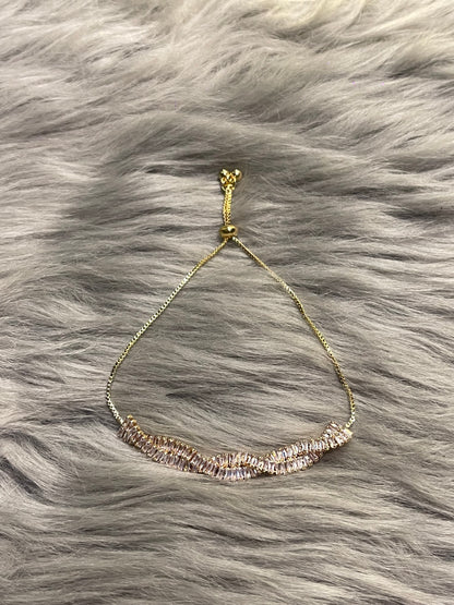 Aria Twisted Zircon Adjustable Bracelet