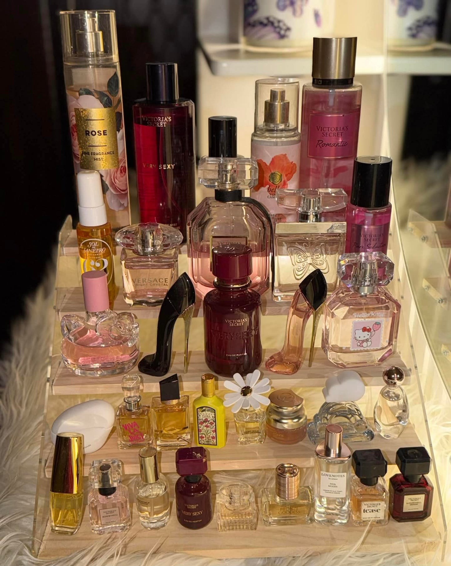 Premium Acrylic & Wood Tiered Display Stand – Multi-Purpose Organizer for Figures, Cosmetics, and Jewellery