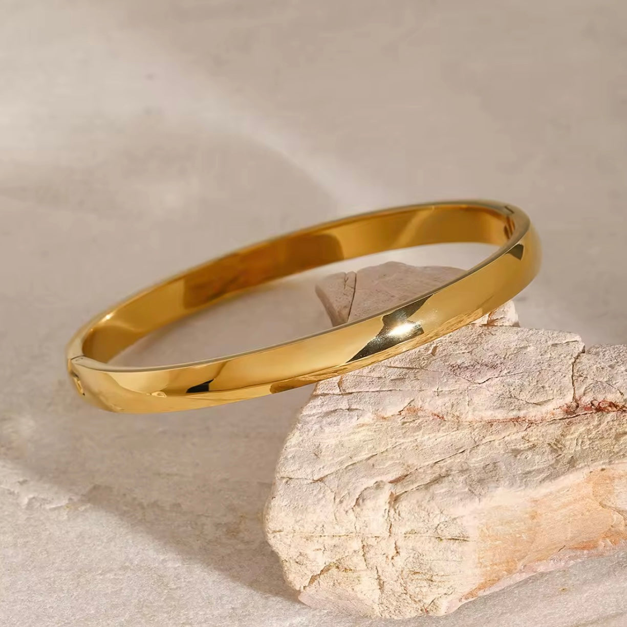 18K Gold Plated Stainless Steel Minimalist Bracelet Polished Bangle